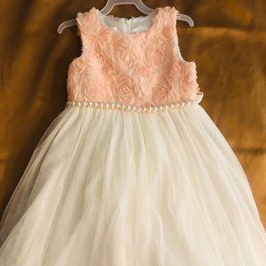 Little Girl’s Dress